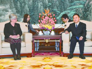 合肥華清方興表面技術(shù)有限公司參加合肥德比企業(yè)洽談會